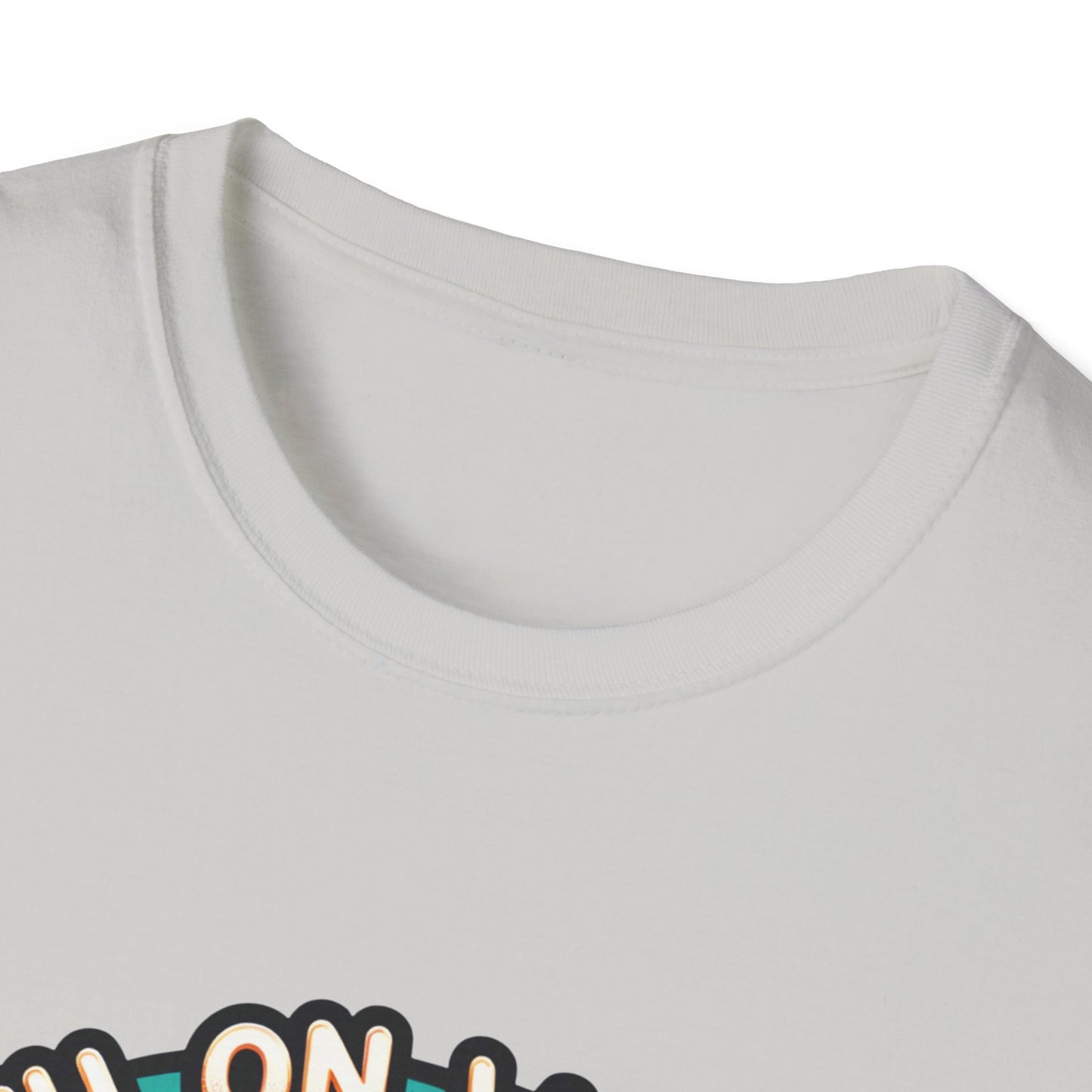 Faith on Wheels β Retro Roller-Skating Dog T-Shirt