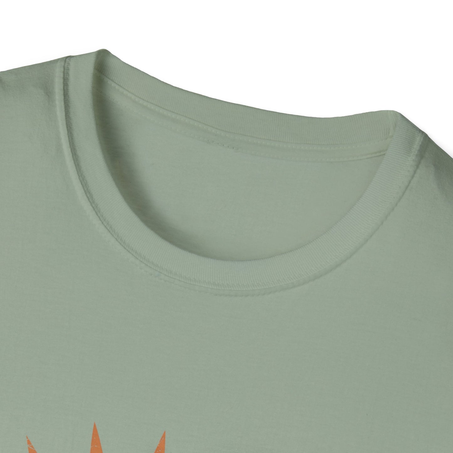 Dachshund Walking by Faith – Vintage Sunburst T-Shirt