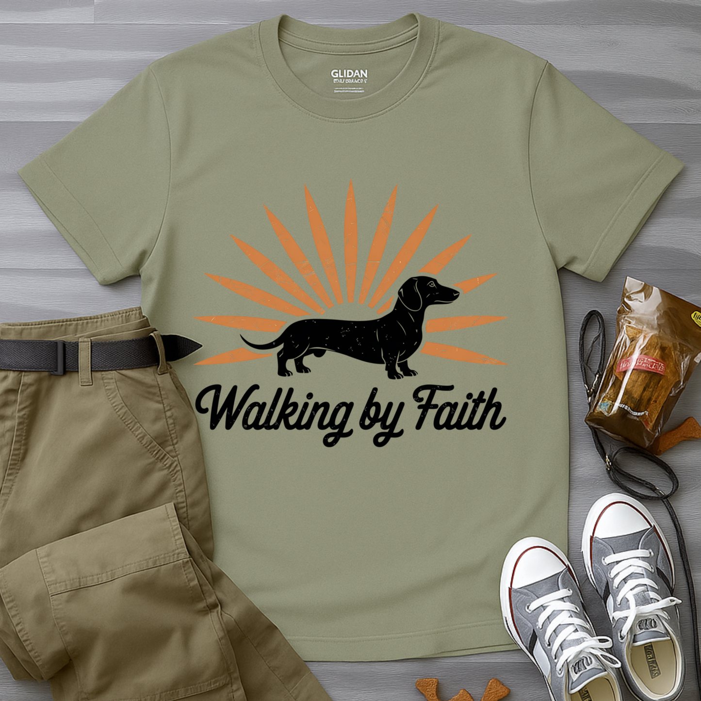 Dachshund Walking by Faith – Vintage Sunburst T-Shirt